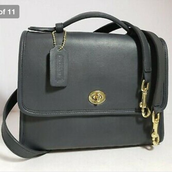 Coach Handbags - Vintage Coach Court Bag